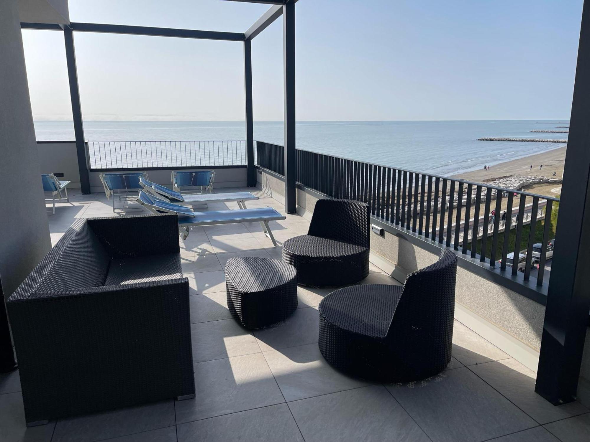 Nuovo Residence Serenissima Frontemare - Agenzia Cocal Caorle Exterior photo