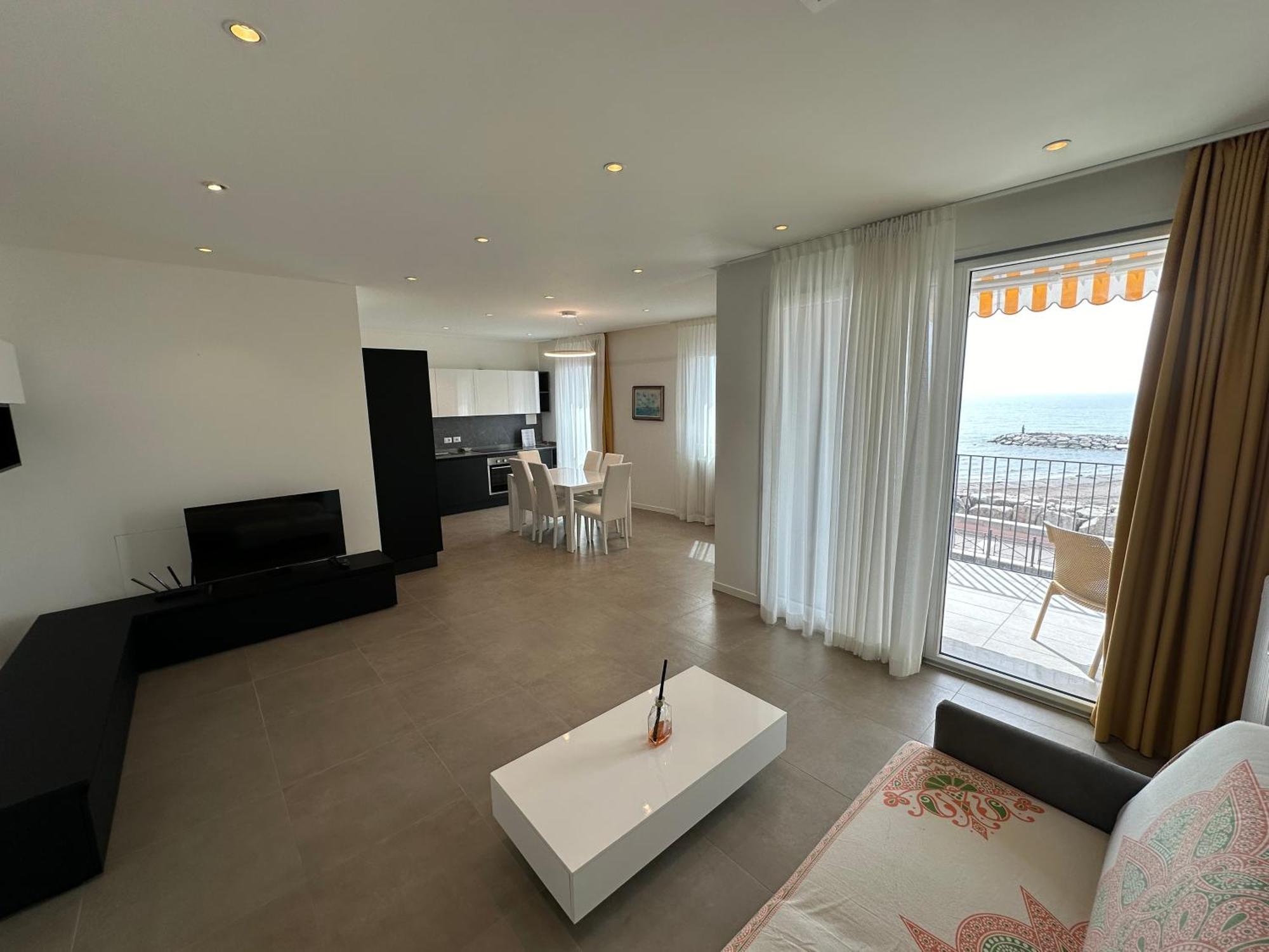 Nuovo Residence Serenissima Frontemare - Agenzia Cocal Caorle Exterior photo