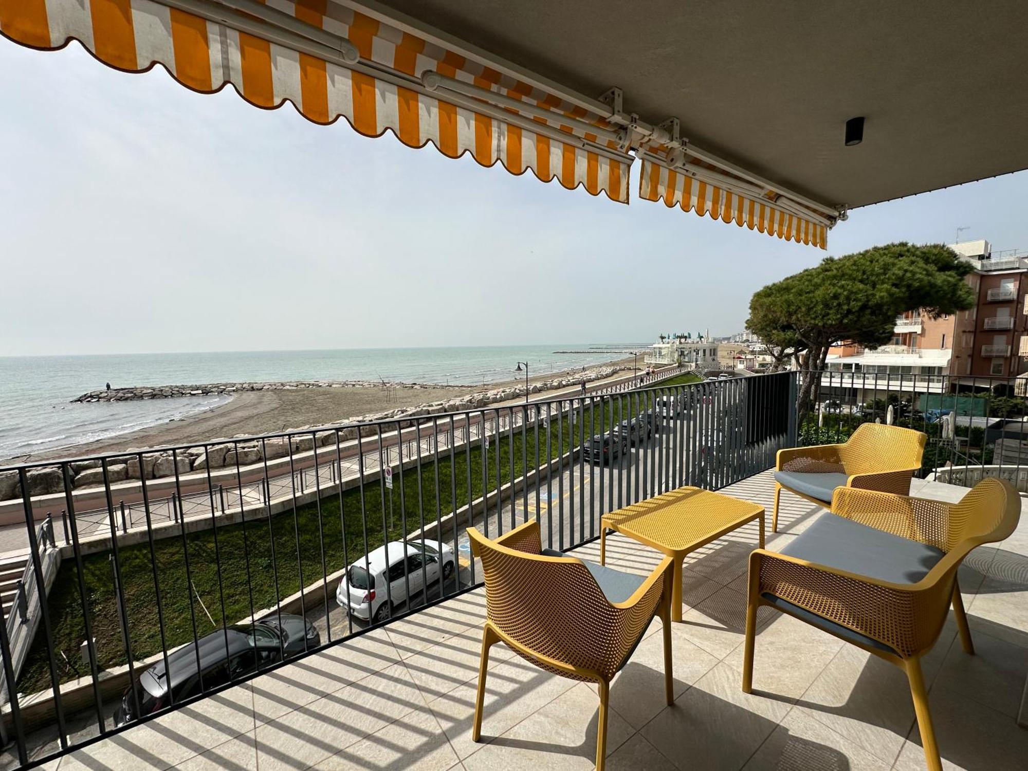 Nuovo Residence Serenissima Frontemare - Agenzia Cocal Caorle Exterior photo